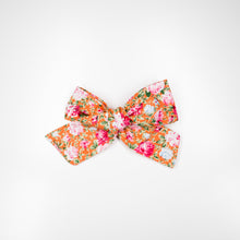 Load image into Gallery viewer, Summer Floral
